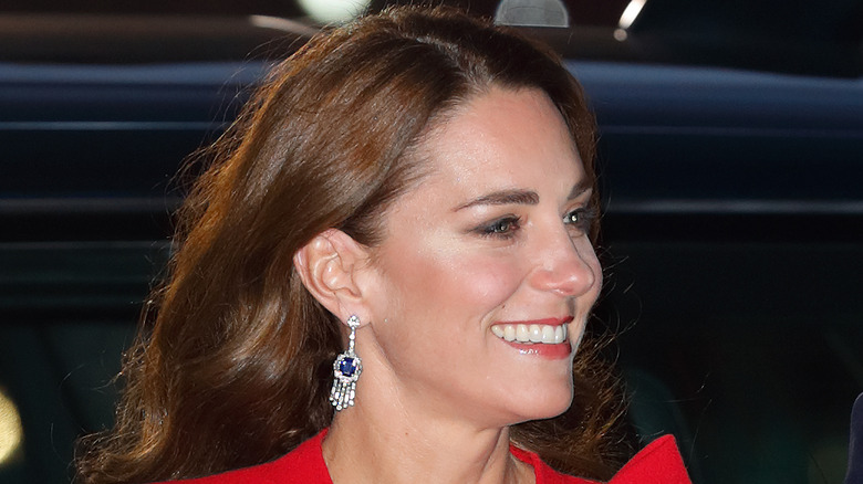 Kate Middleton wears Queen Elizabeth's earrings. 