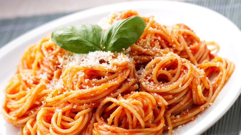 spaghetti carbs