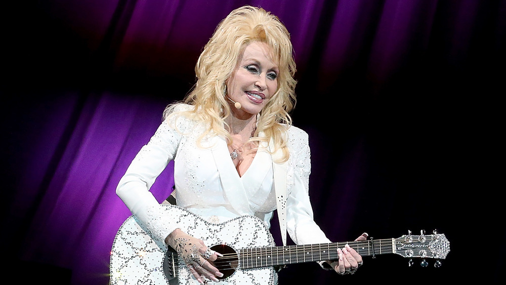 Dolly Parton performing in 2016