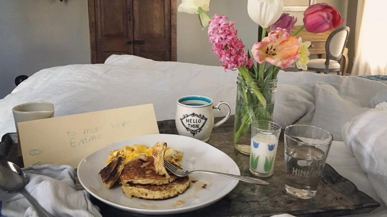 Joanna Gaines Instagram breakfast in bed