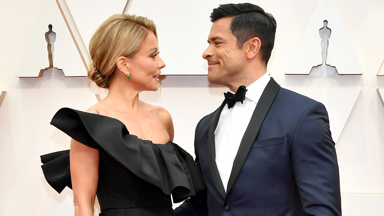 Kelly Ripa and Mark Consuelos 