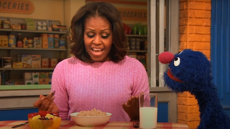 Michelle Obama eating breakfast with Grover