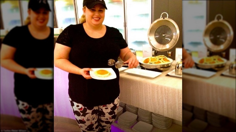 Rebel Wilson at a hotel breakfast bar