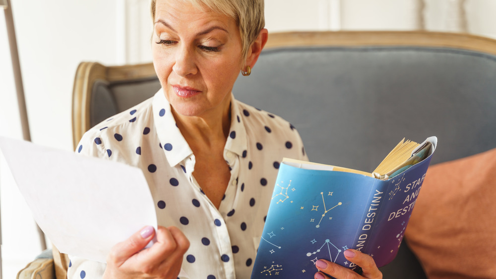 Female astrologer 