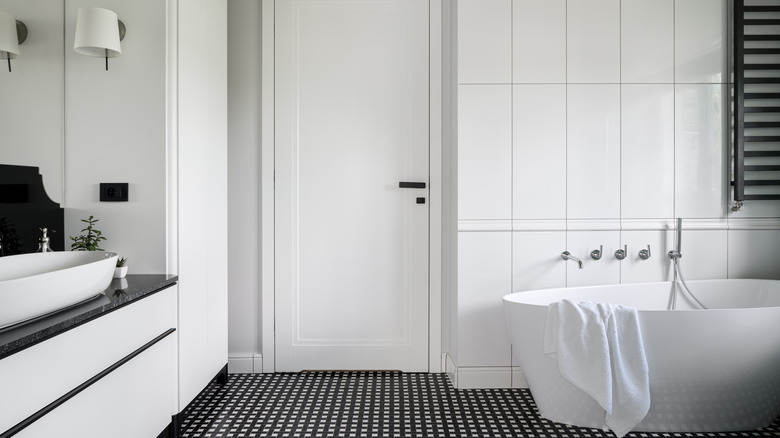 Clean black and white bathroom