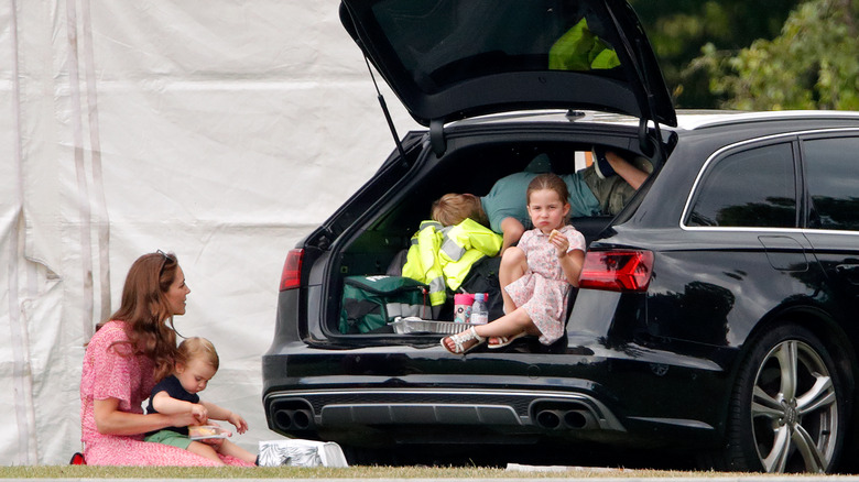 Princess Catherine, car picnic with kids