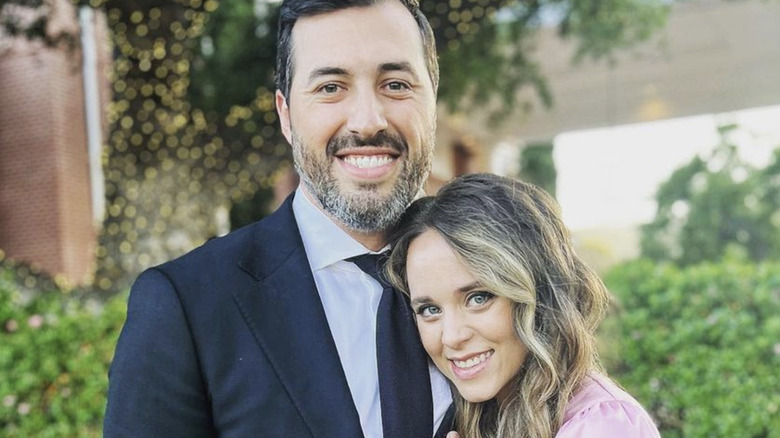 Jeremy and Jinger Vuolo embracing