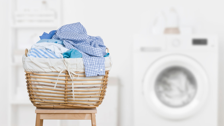 Laundry and a washing machine