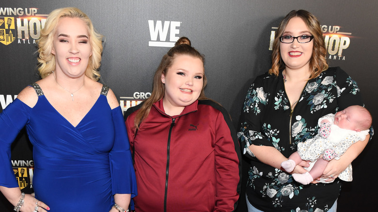 June Shannon, Alana Thompson, Lauryn Efird with baby