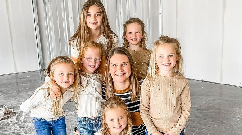 Danielle Busby and 6 daughters