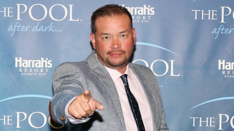 Jon Gosselin pointing at the camera 