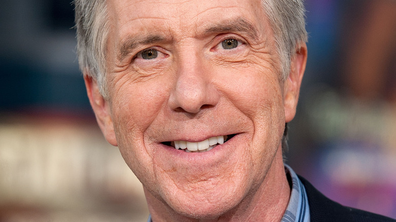 Tom Bergeron smiling on the red carpet