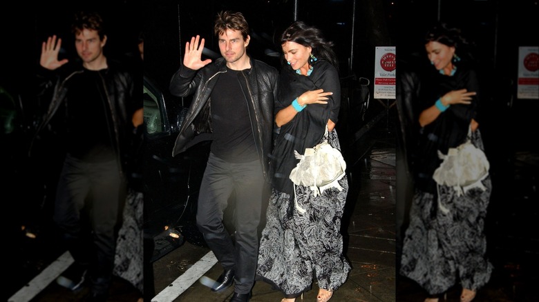 Tom Cruise walking with Sofia Vergara