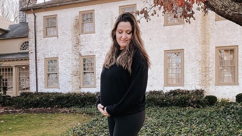 Tori Roloff posing 