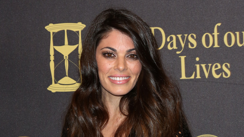 lindsay hartley smiling red carpet