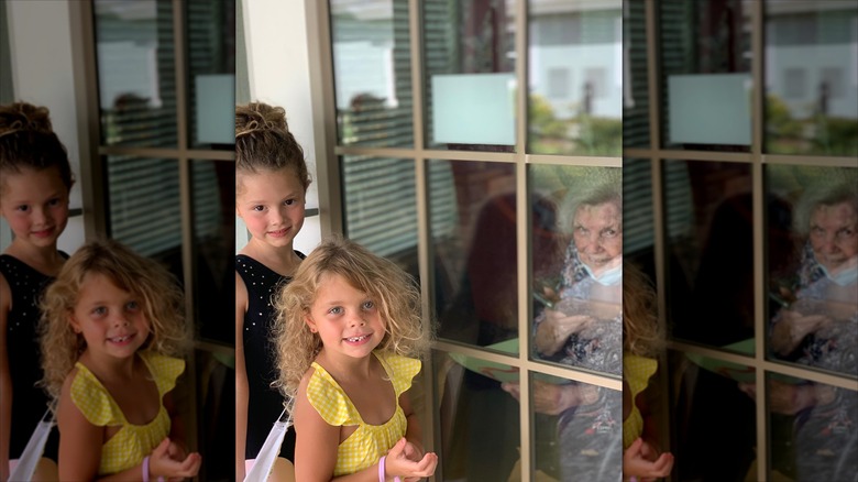 JoAnna Garcia Swisher's kids with her grandmother