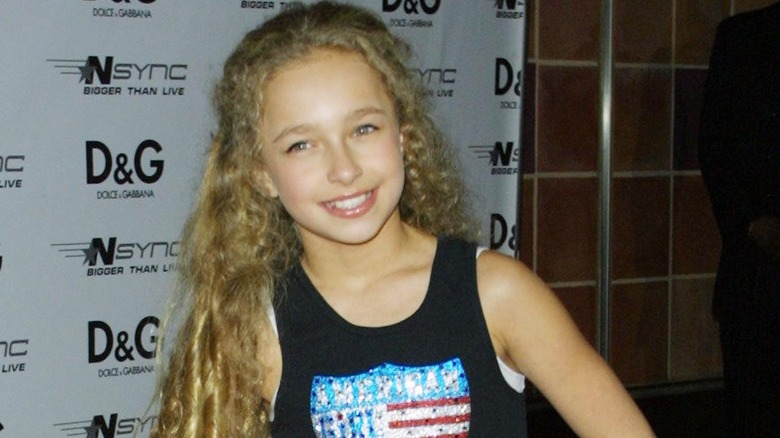 Hayden Panettiere smiling as a child 