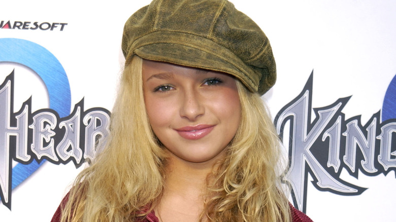 Hayden Panettiere smiling as a child