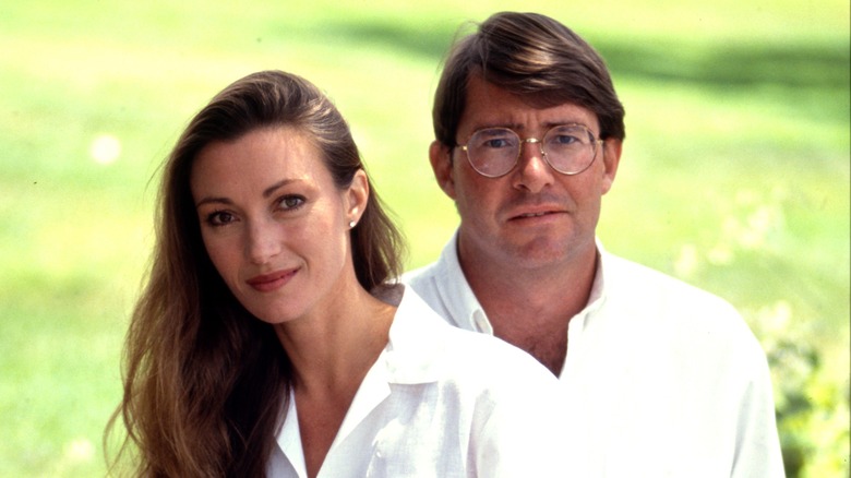 Jane Seymour with a slight smile and then-husband David Flynn who looks unhappy