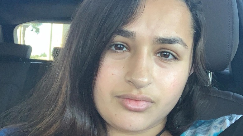 Jazz Jennings looking tired and sad in a selfie