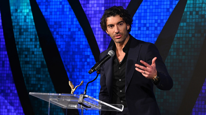 Justin Baldoni speaking