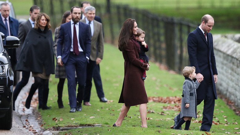 Prince William & Princess Catherine walking with kids and Middletons