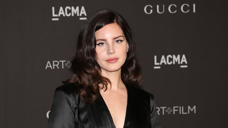 Lana Del Rey posing at the LACMA Art + Film Gala