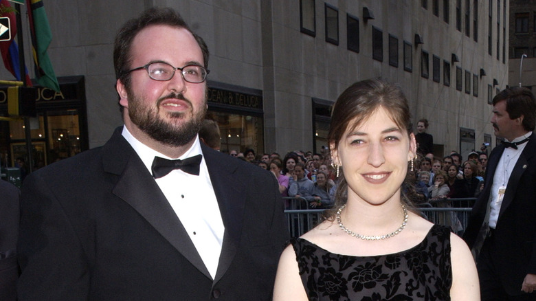 Michael Stone and Mayim Bialik