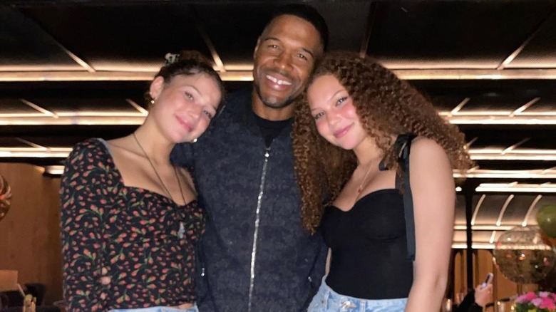 Michael Strahan and his daughters 