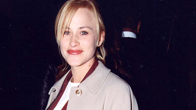 Patricia Arquette smiling at a screening of Scream 2