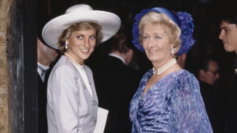 Frances Shand Kydd and Princess Diana smiling