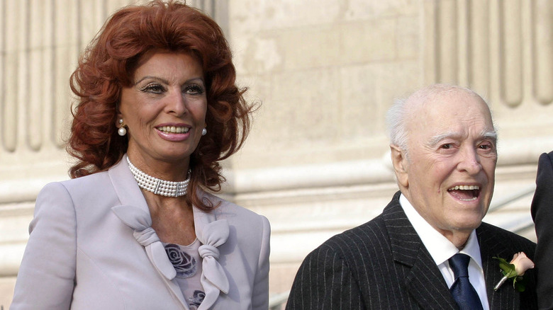 Sophia Loren with Carlo Ponti in 2004, smilign