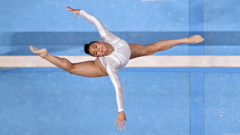 Sunisa Lee doing her routine