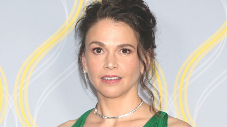 Sutton Foster on the red carpet