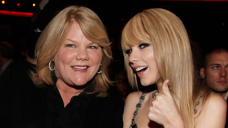 Tragic Details About Taylor Swift's Parents, Andrea And Scott Swift