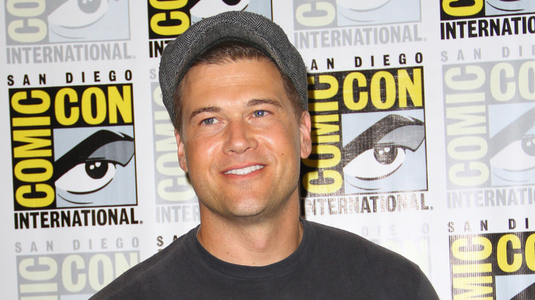 Nick Zano posing at San Diego Comic Con