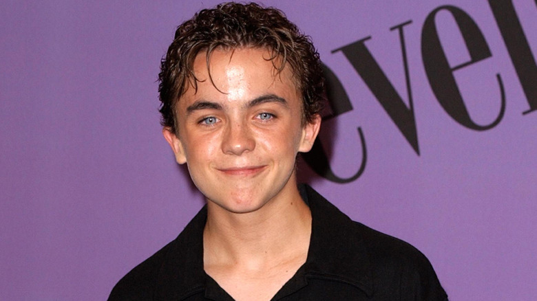 Frankie Muniz smiling during the 2001 Teen Choice Awards