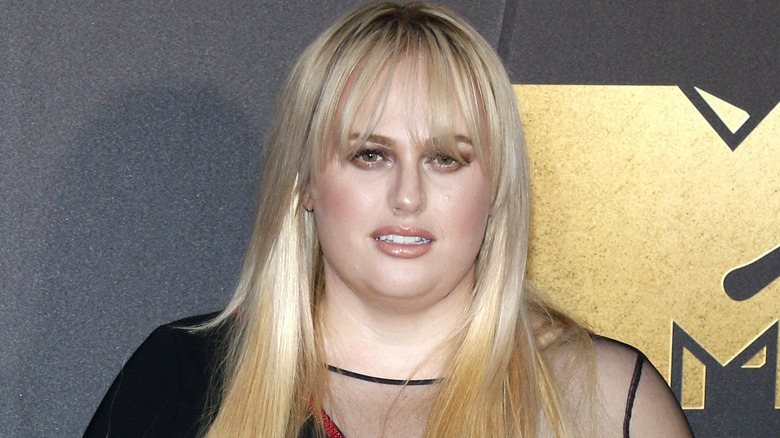 Rebel Wilson posing 