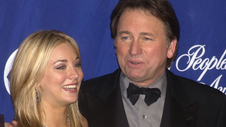 Kaley Cuoco and John Ritter laughing 