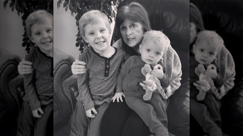 Mary Duggar with her great-grandchildren