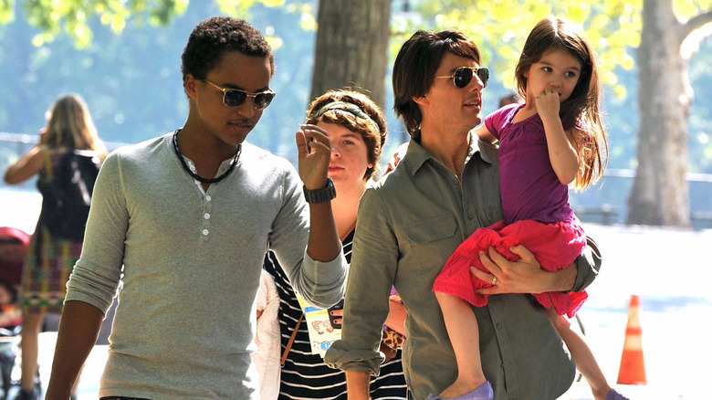 Suri Noelle with her dad and siblings