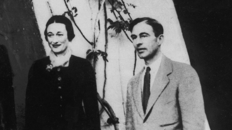 Wallis Simpson stands next to Herman Rogers