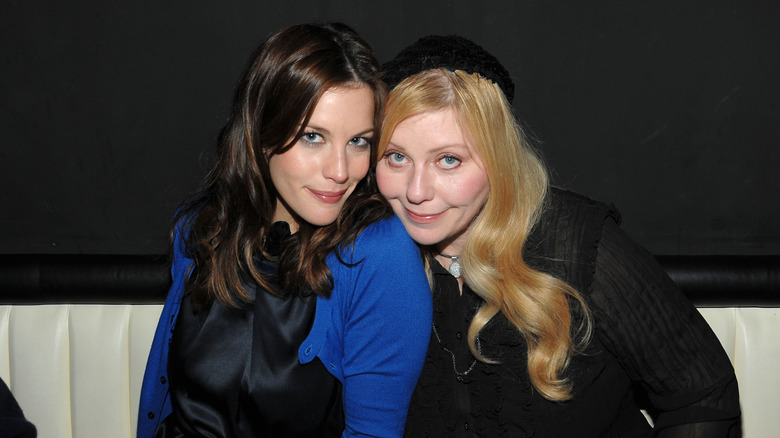 Liv Tyler posing with Bebe Buell