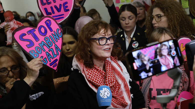 Susan Sarandon rallying for Palestine