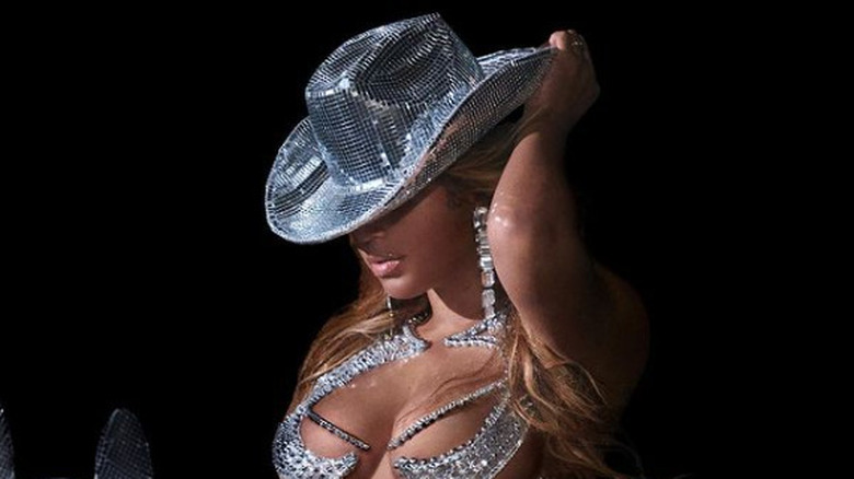 Beyonce in disco ball outfit