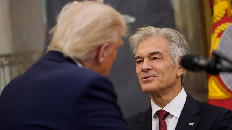 Dr. Oz greeting Donald Trump swearing in CMS head