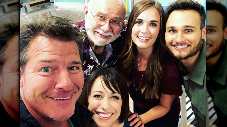 Ty Pennington with the Trading Spaces cast