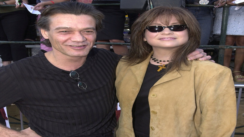 Eddie Van Halen and Valerie Bertinelli posing at the premiere of America's Sweethearts in 2001