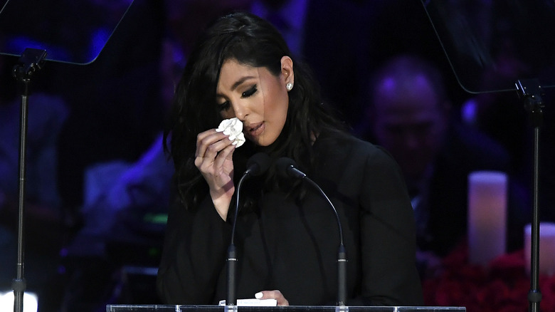 Vanessa Bryant crying at Kobe and Gianna's memorial