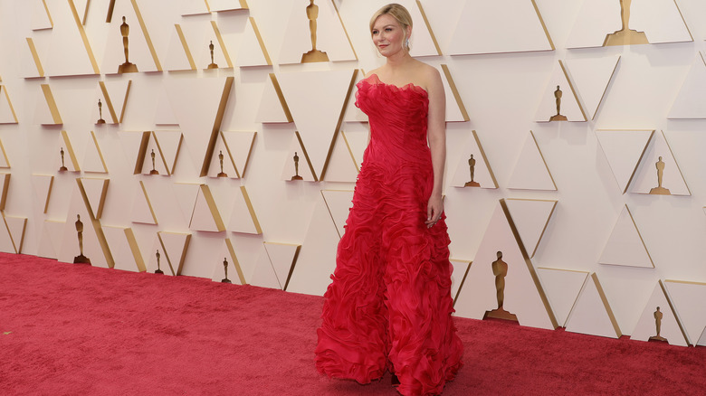 Kirsten Dunst at the 2022 Oscars